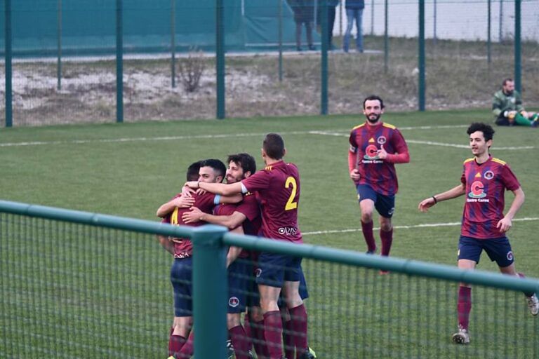 Promozione, il Villa Mattoni vince lo scontro salvezza con il Pizzoli 2-1