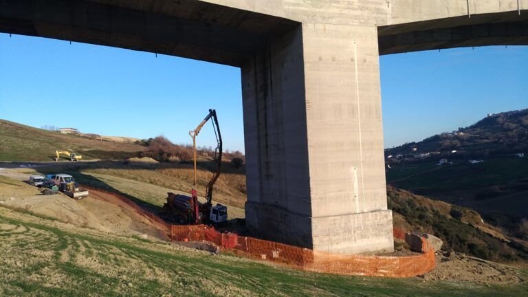 A14, viadotto Cerrano, frana e barriere: quali lavori e in che tempi? FOTO VIDEO