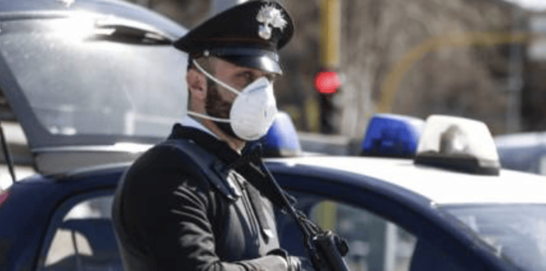Penne, sopreso con munizioni in casa: aggredisce i carabinieri