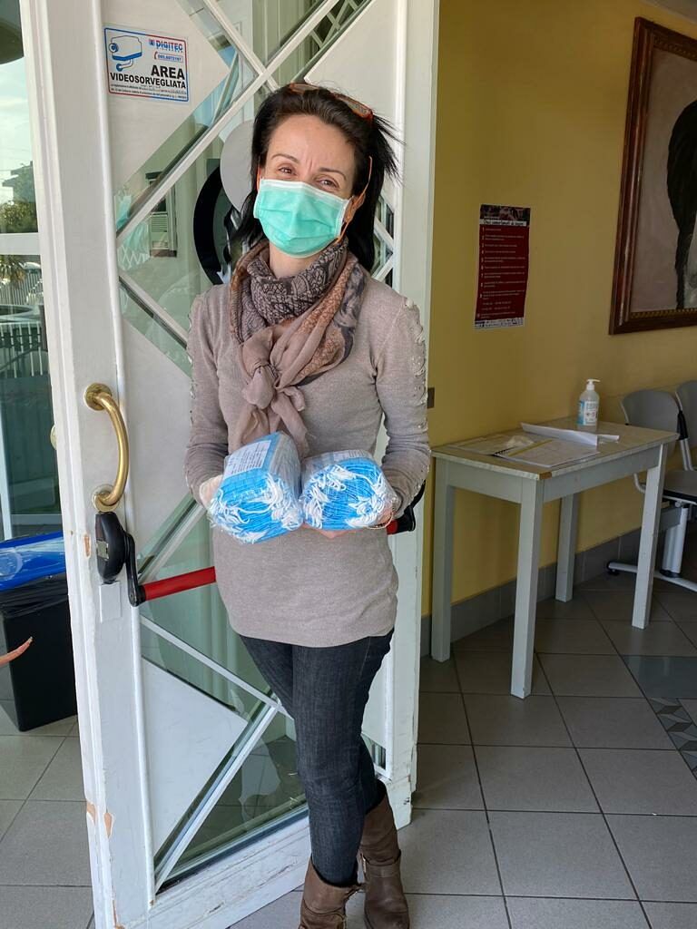 Coronavirus, consegnate mascherine al Cristal e medici di base di Giulianova
