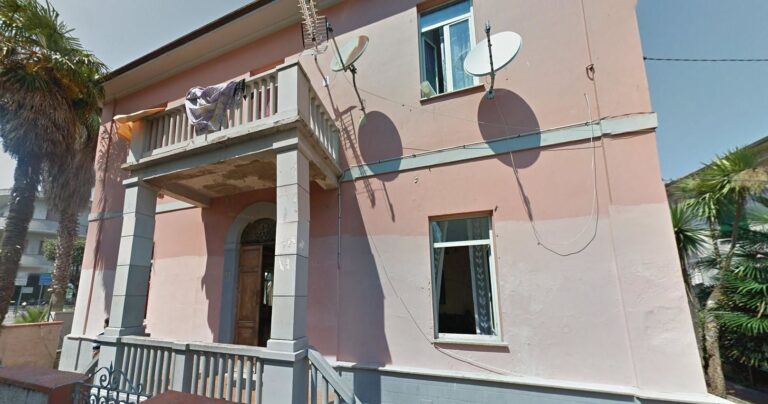 Alba Adriatica, blitz alla “casa rosa” e al “ferro di cavallo”: tre denunce dei carabinieri