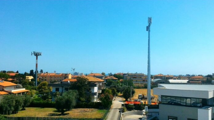 Alba Adriatica, nuova antenna. Il Comitato chiede un incontro pubblico: vicenda da chiarire