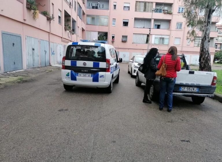 Montesilvano, via Rimini: scoperti 4 garage occupati abusivamente