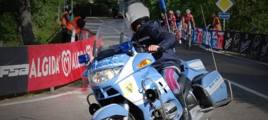 Giro d’Italia, 17 poliziotti in servizio nelle tappe abruzzesi positivi al Covid