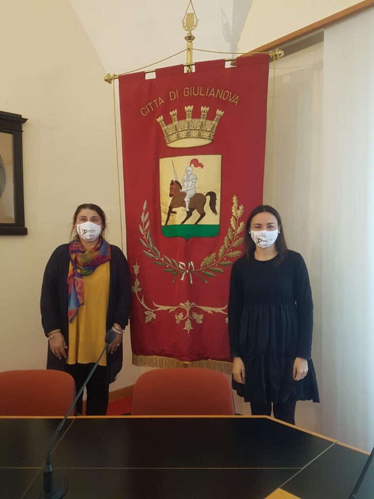 Giulianova, giornata contro la violenza sulle donne: la CPO distribuisce 300 mascherine