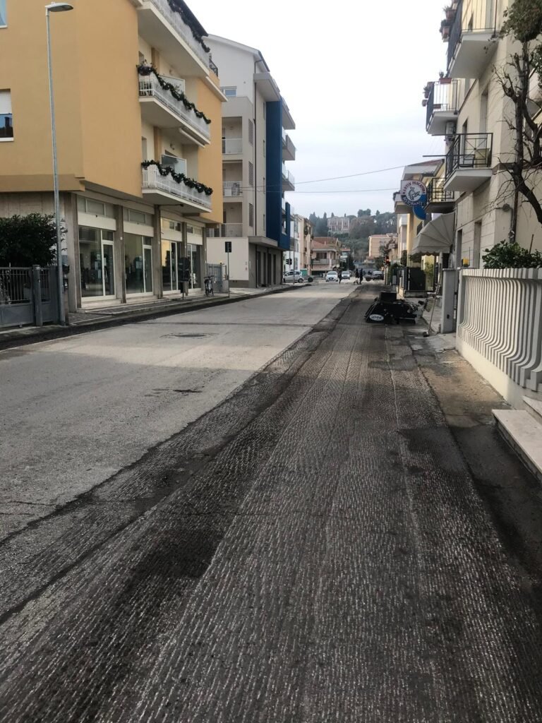 Giulianova, al via i lavori di rifacimento del manto stradale di via La Spezia