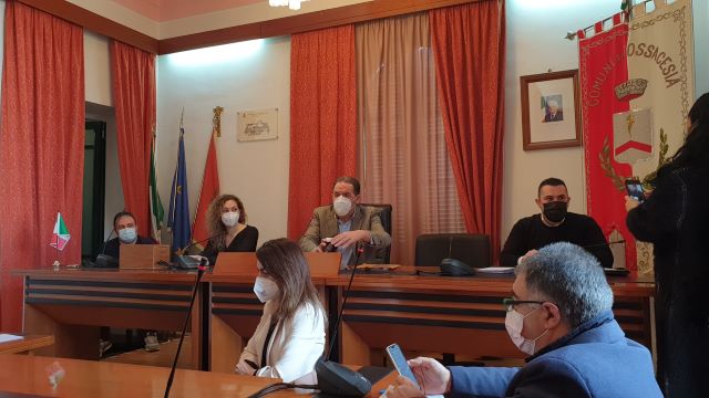 Fossacesia, il sindaco Di Giuseppantonio fa chiarezza sullo stabilimento balneare oggetto di accese polemiche