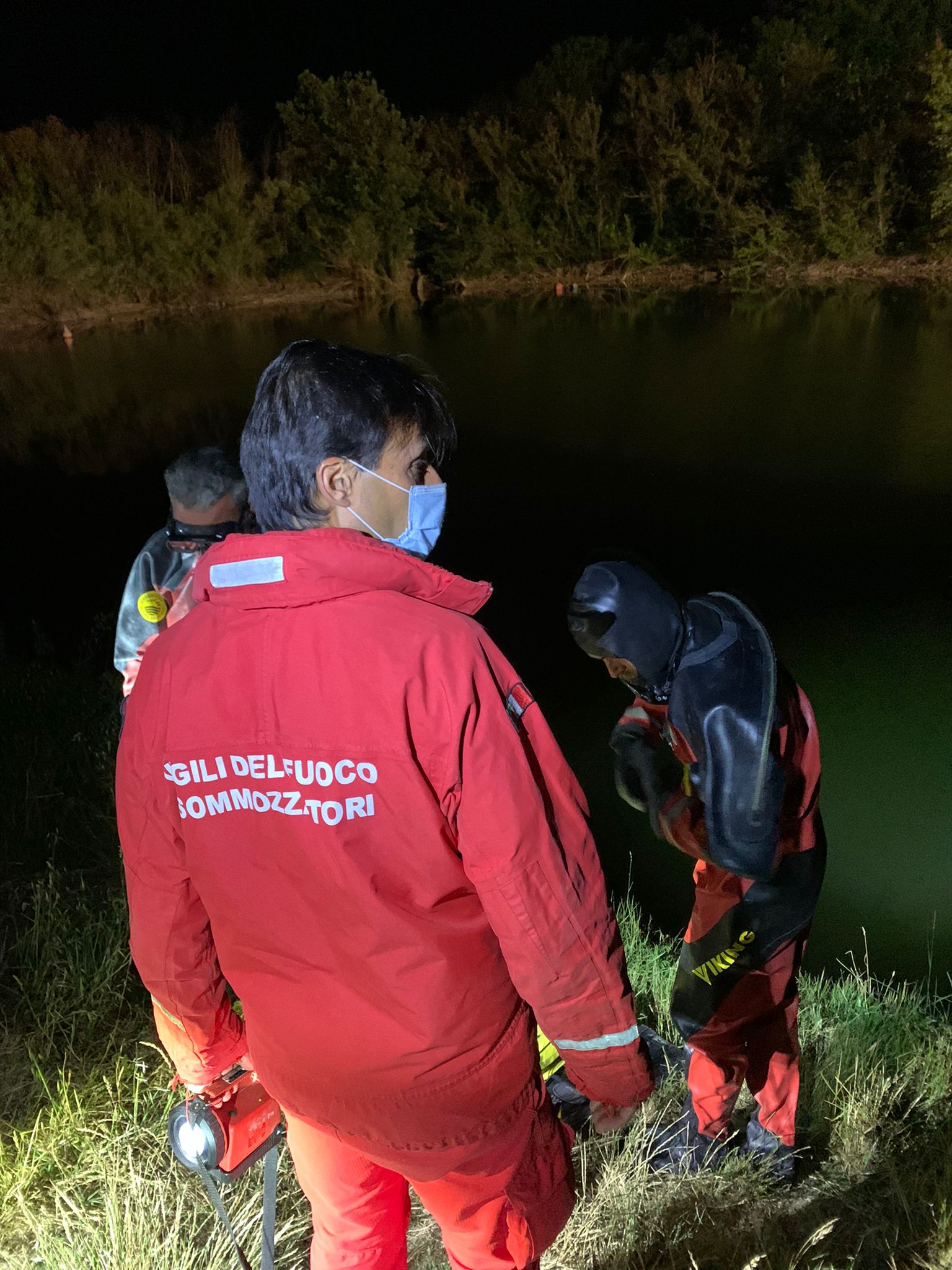 Morro d’Oro, recuperato il cadavere di un uomo nel lago artificiale FOTO VIDEO