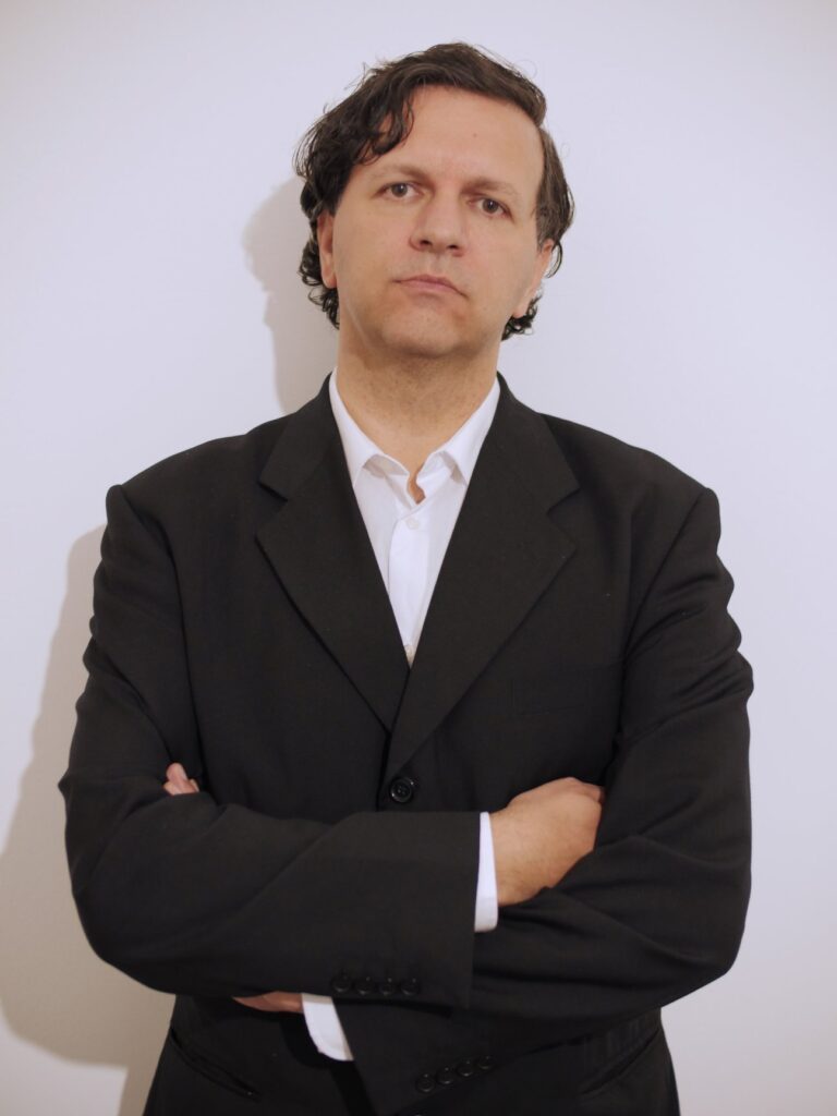 Il regista Flavio Sciolè selezionato per i festival di Montreal e Malesco