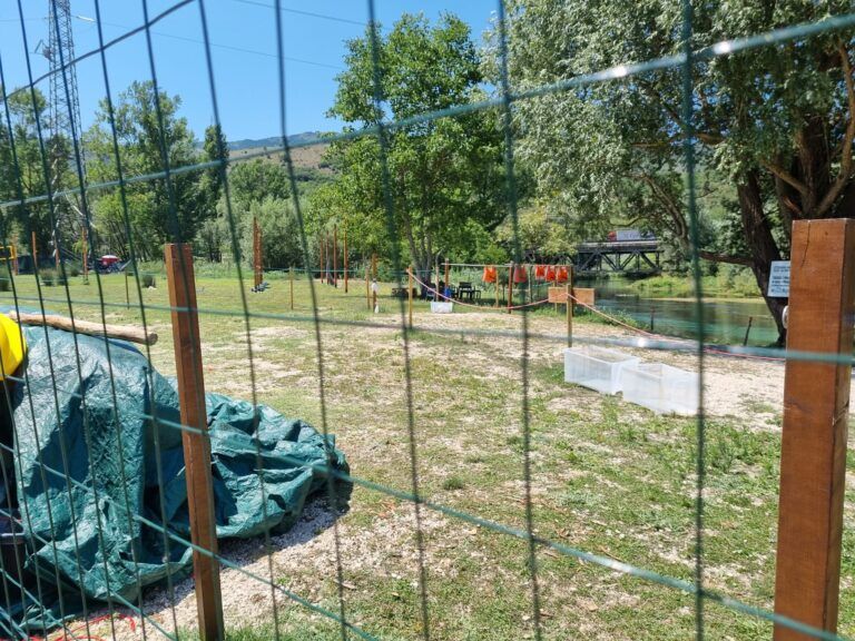 Popoli, Sorgenti del Pescara: sponde occupate abusivamente per l’attracco canoe