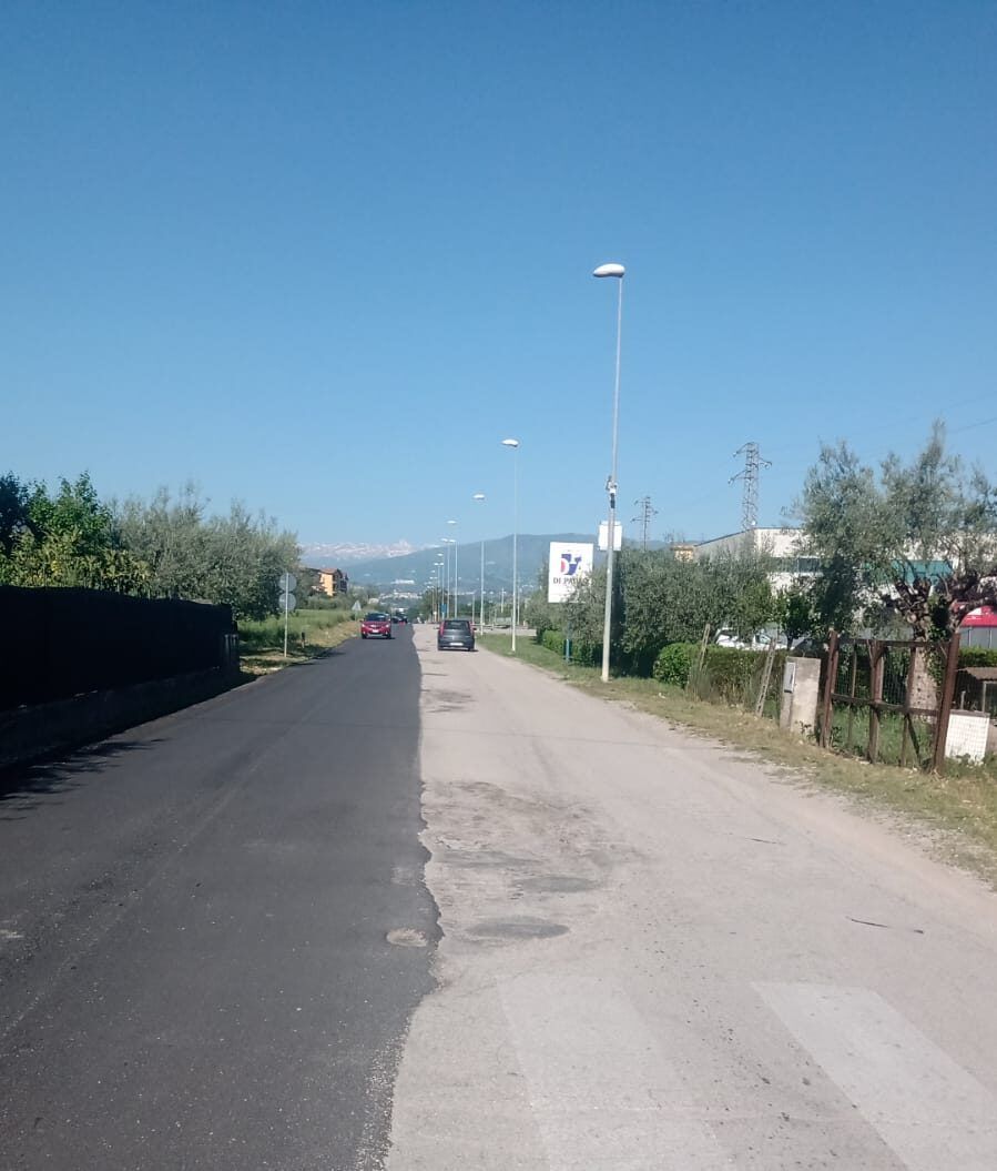 Contromano per evitare le buche: la situazione della provinciale tra Castellalto e Bellante FOTO