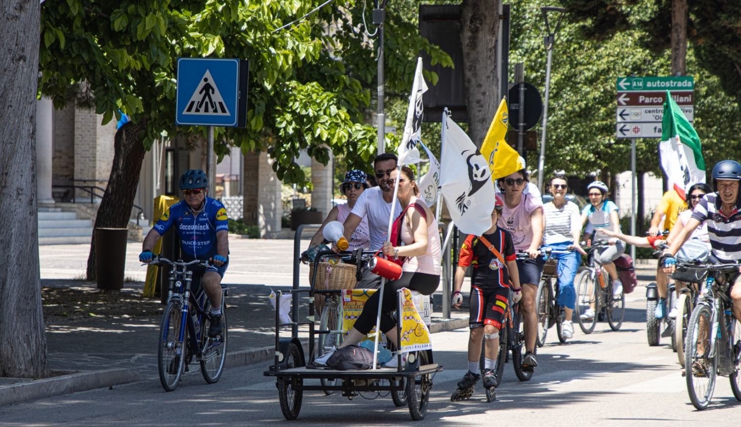 Alzabandiera e arrivo della biciclettata adriatica: il 2 giugno a Pineto FOTO