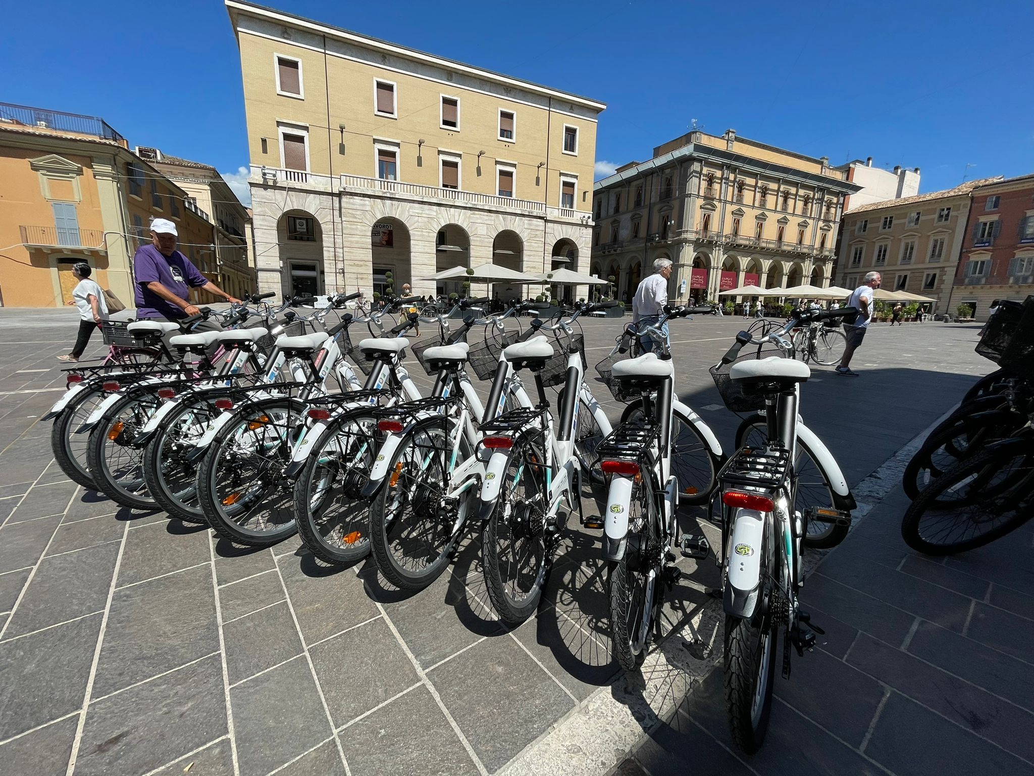 Teramo, arriva il bike sharing elettrico: si potrà anche decidere di comprare la bici FOTO VIDEO
