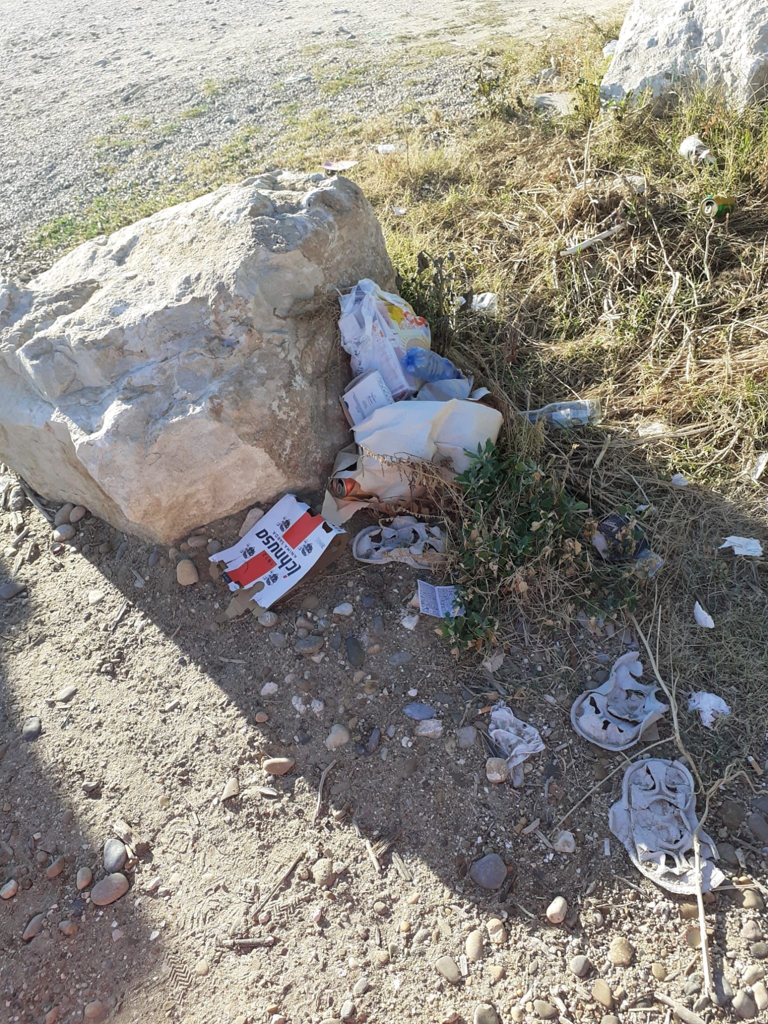 Montesilvano, discarica a cielo aperto alla foce del Saline: rimossi i rifiuti abbandonati-FOTO