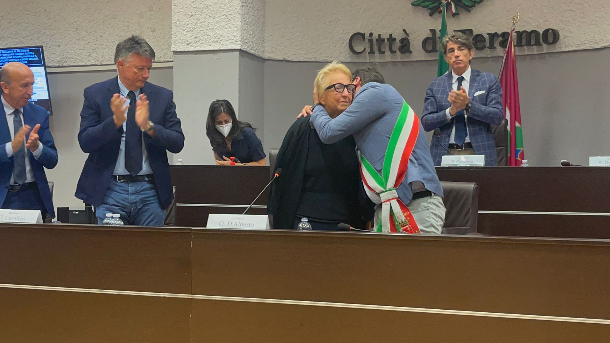 Teramo, il ricordo del consiglio comunale per Massimo Speca e le parole della madre Teresa FOTO VIDEO
