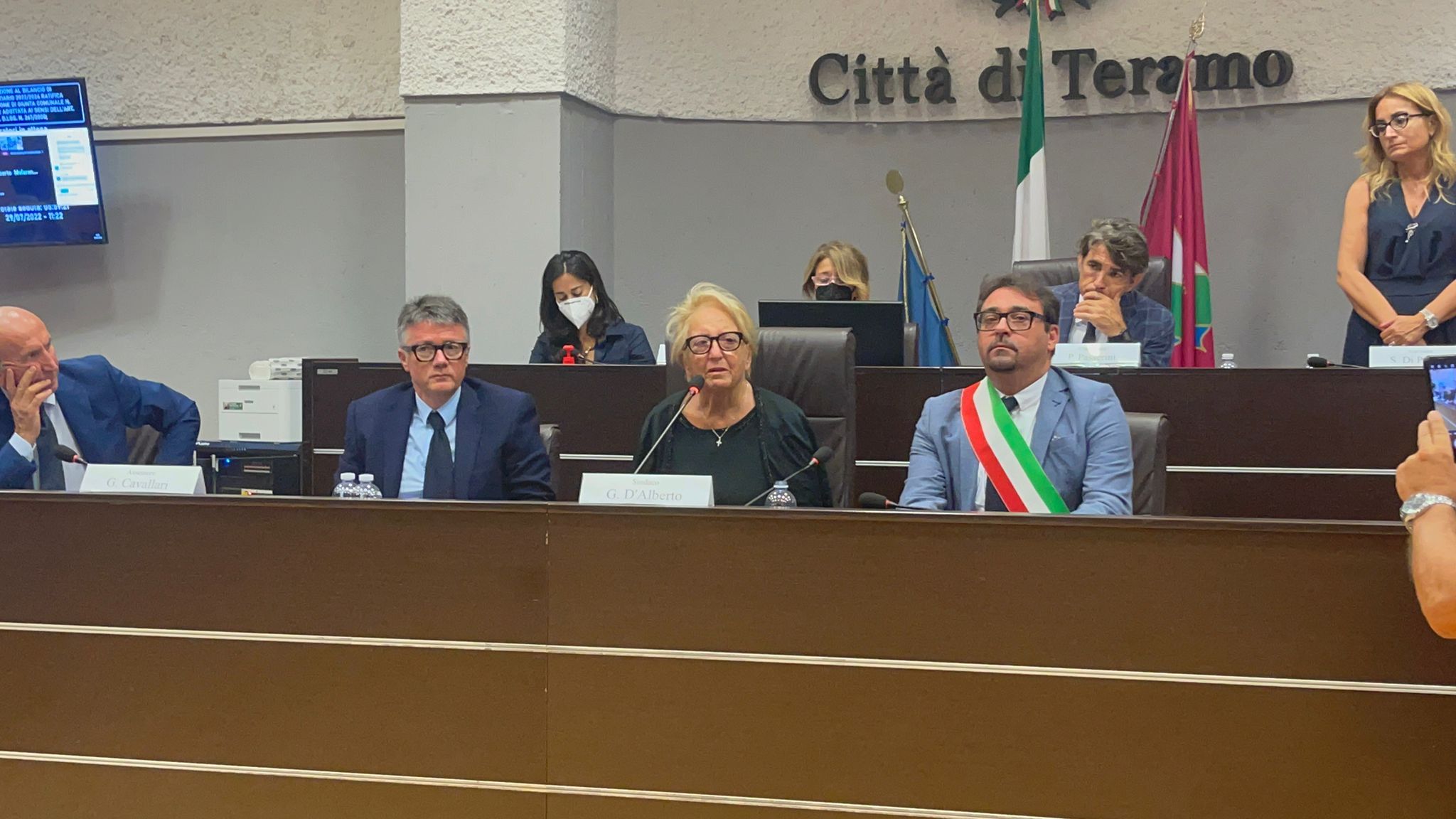 Teramo, il ricordo del consiglio comunale per Massimo Speca e le parole della madre Teresa FOTO VIDEO