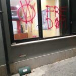 Attacco vandalico alla sede della Cgil di Pescara FOTO