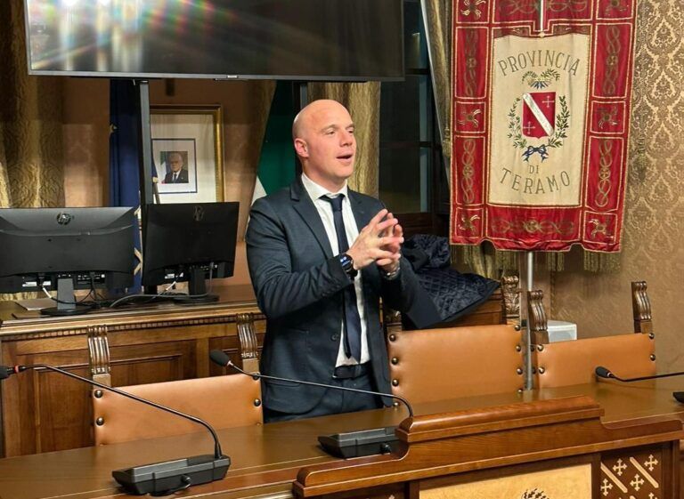 Camillo D'Angelo è il nuovo presidente della Provincia di Teramo