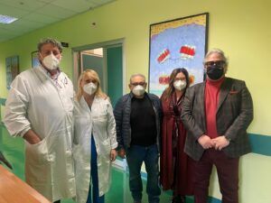 Giulianova, esposti i quadri in due reparti dell'ospedale dell'artista Carmine Galliè - FOTO/VIDEO