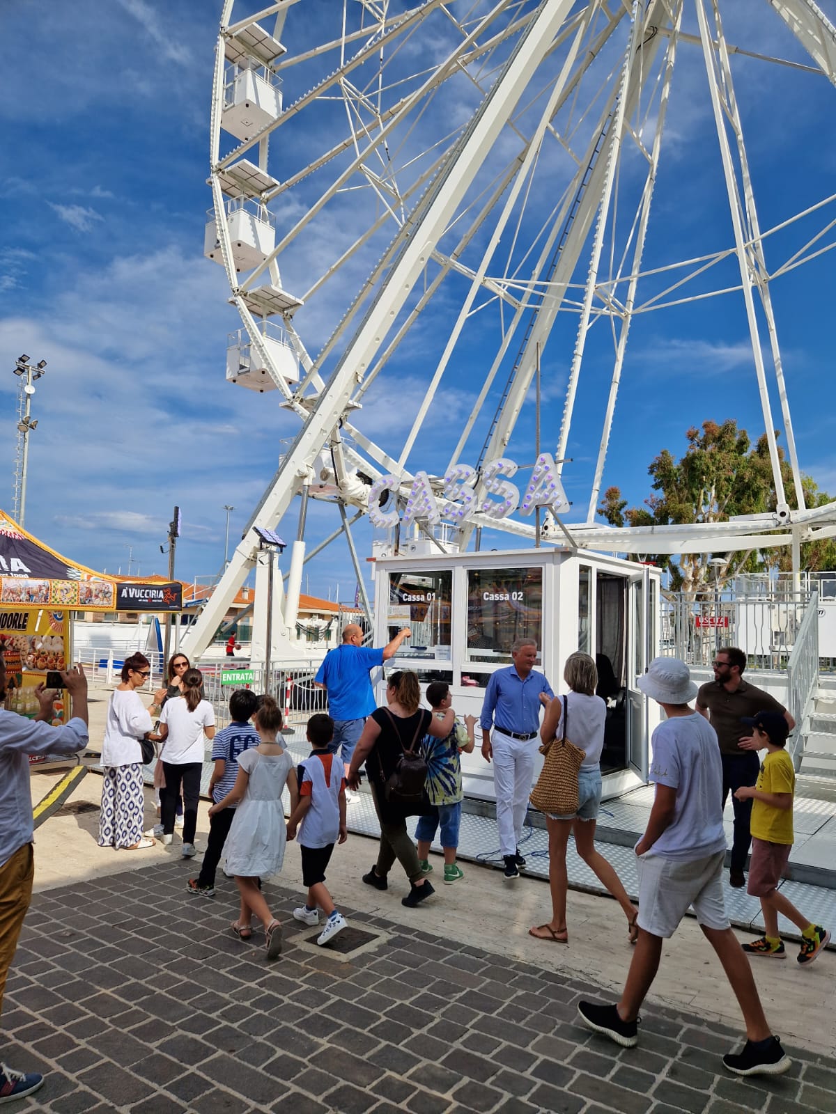 Giulianova La Ruota Panoramica Apre L Estate Abruzzo Cityrumors