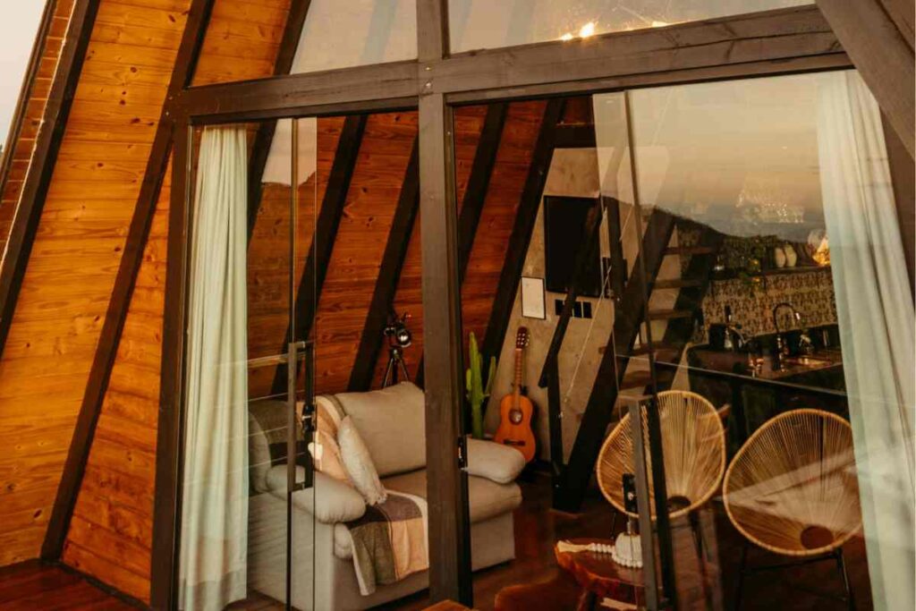 interno di una casa vacanza triangolare