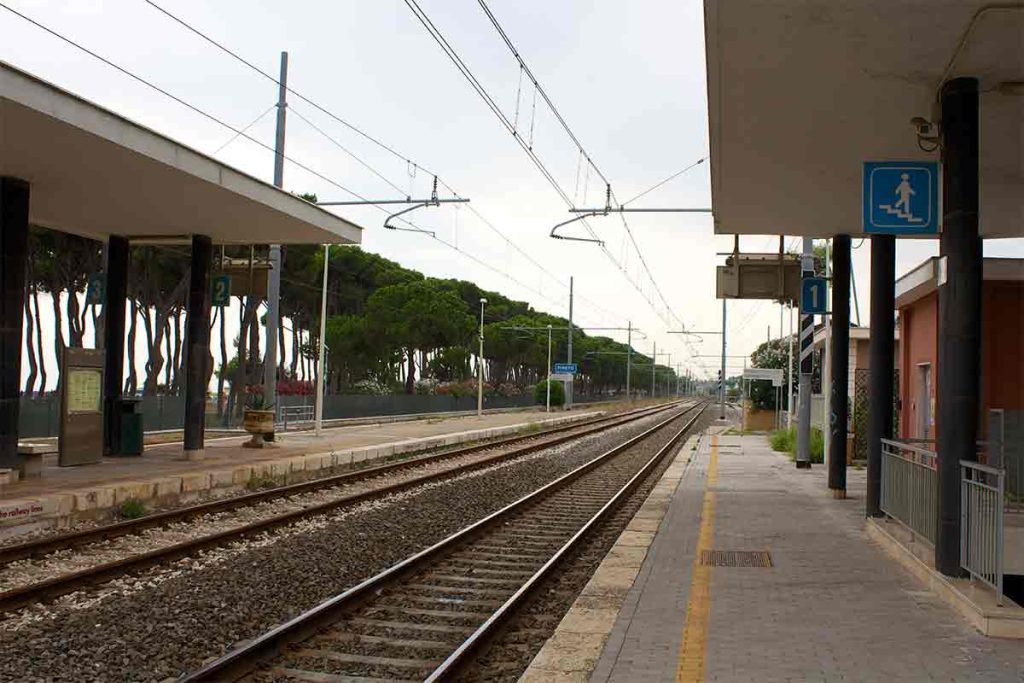 Stazione Ferroviaria Pineto