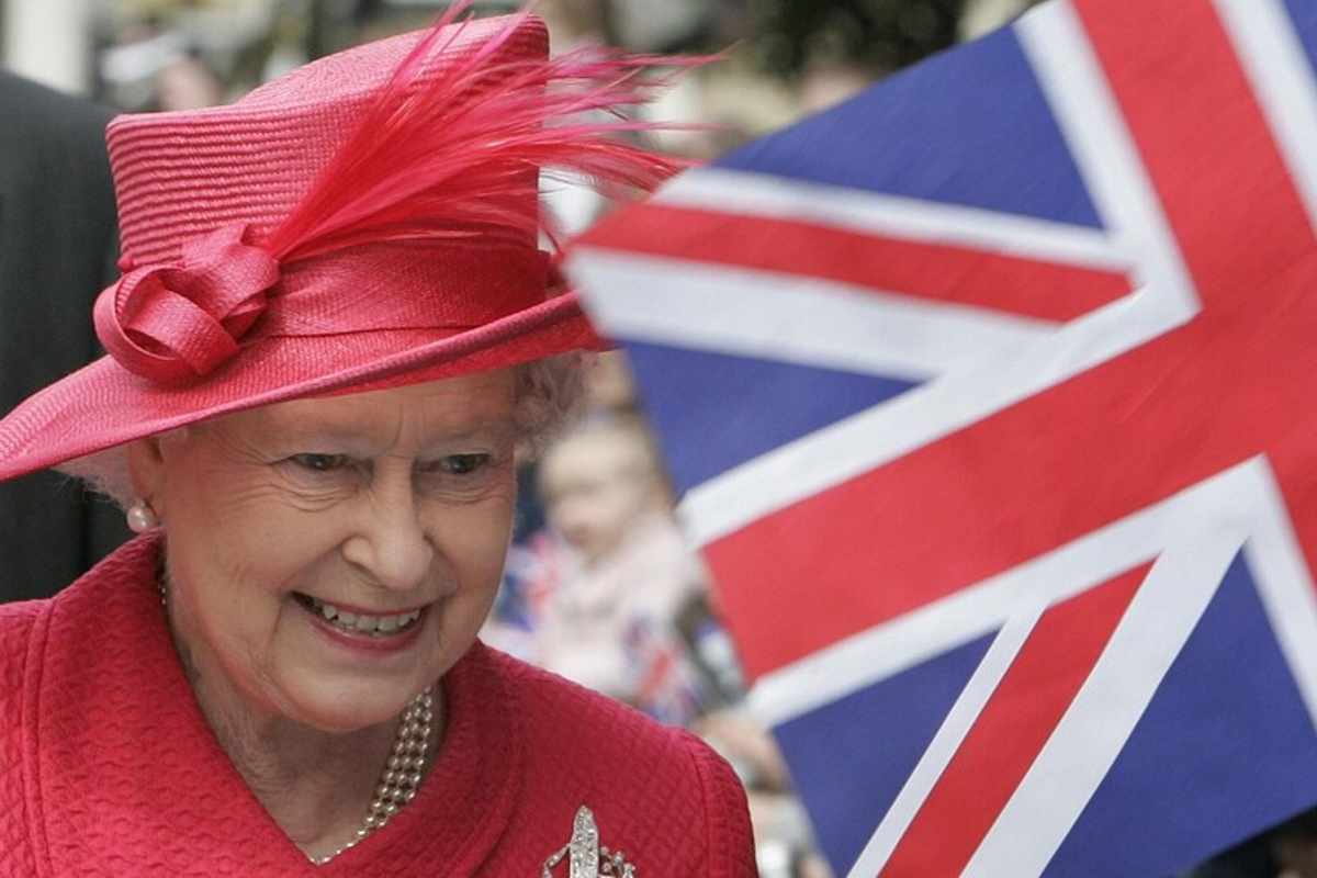 Queen Elizabeth’s Secret to Longevity: Her Special Diet and Lifestyle Revealed