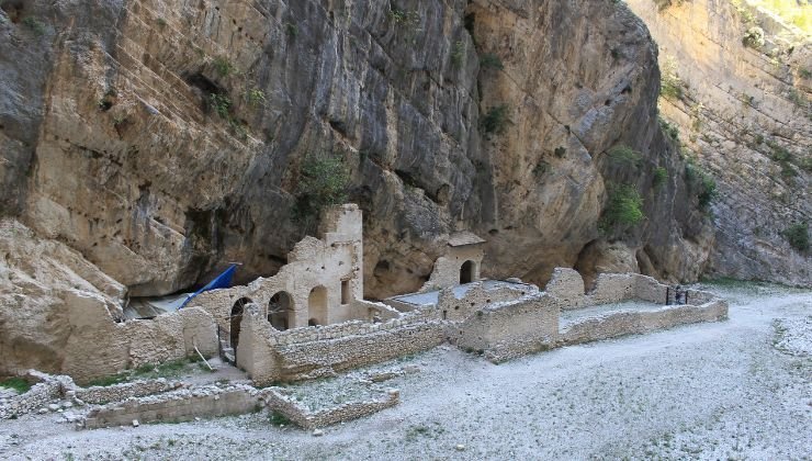 i resti del monastero di san martino affascinanti e suggestivi