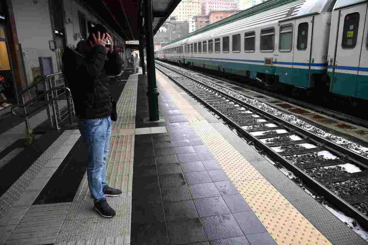 Disagi maltempo treni ritardi cancellazioni
