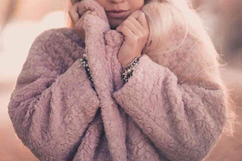 Lavare a casa il cappotto senza lavatrice