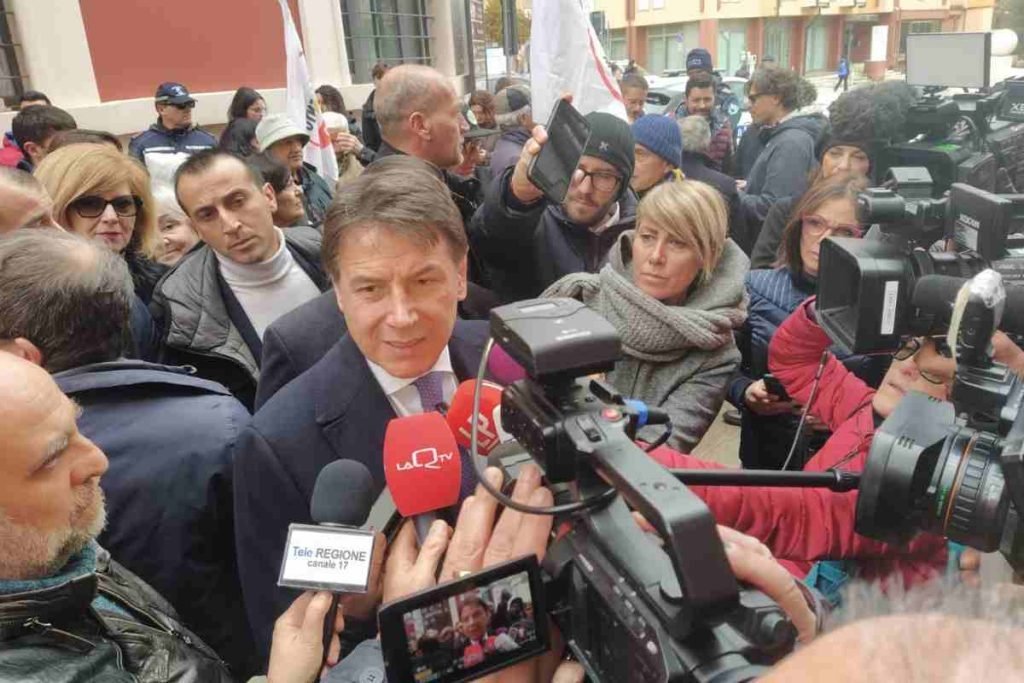 Conte visita L'Aquila elezioni