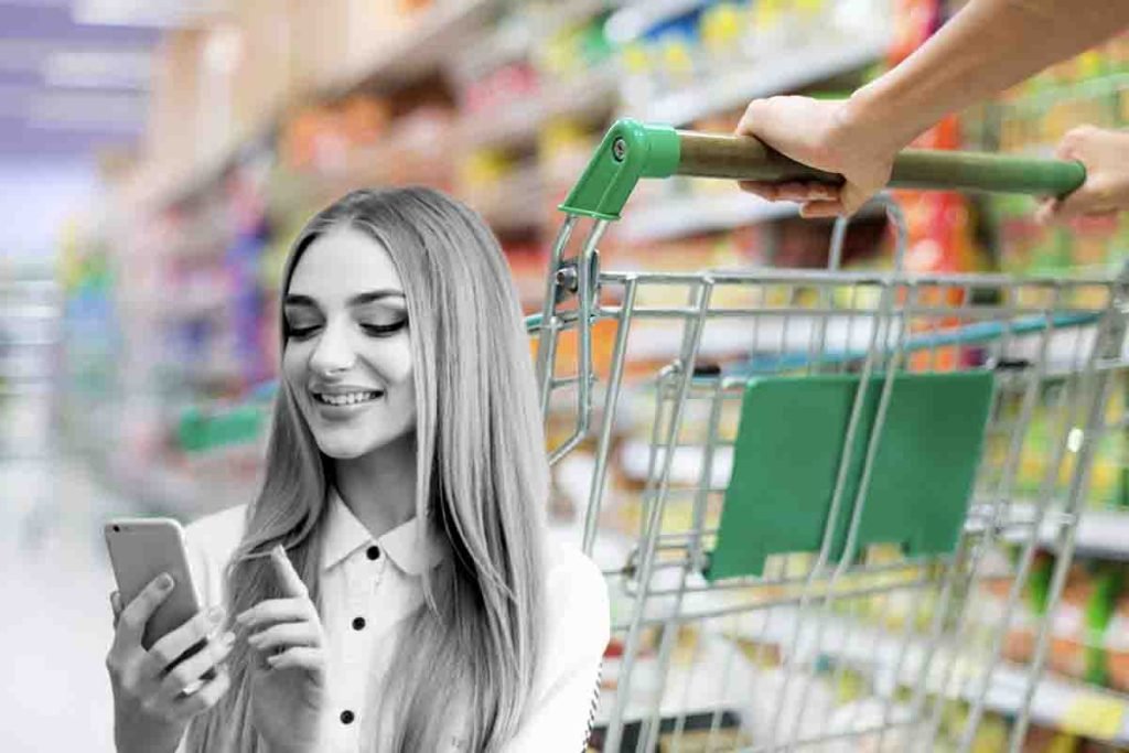 Smartphone al supermercato una pessima idea