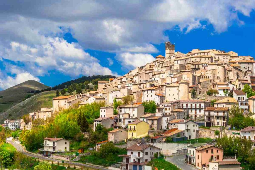Castel del Monte panorama del borgo