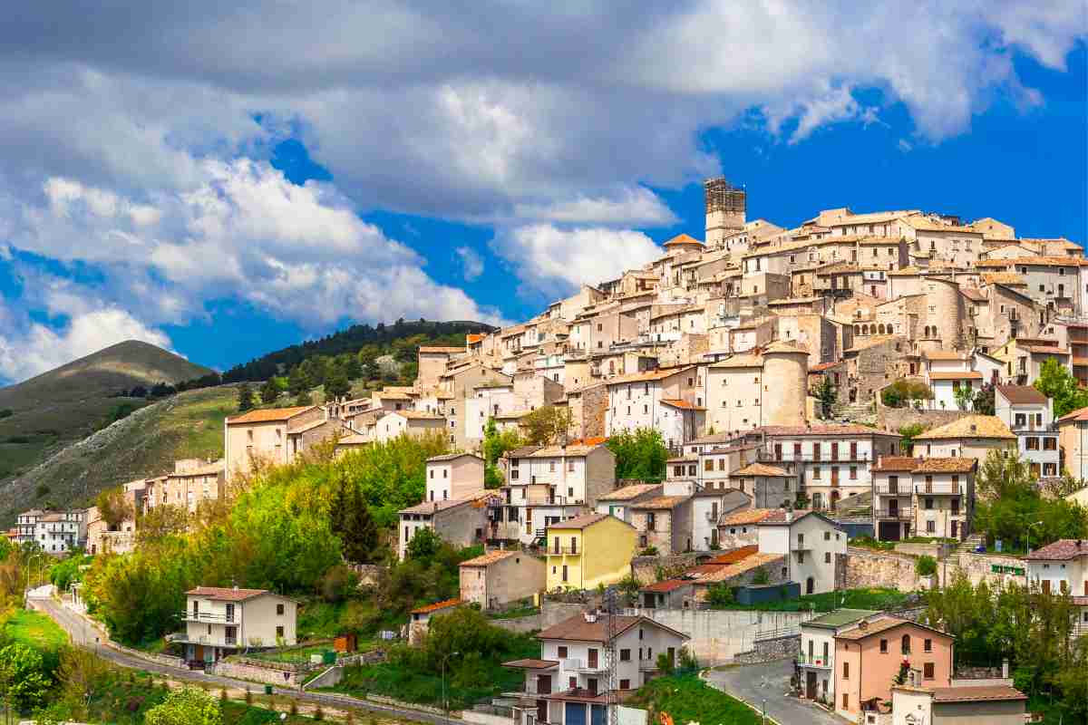 Castel del Monte panorama del borgo