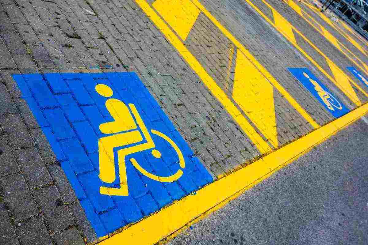 Parcheggio disabile contrassegno come ottenerlo