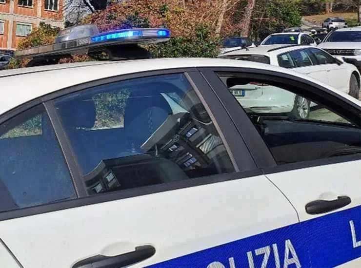 Pescara autobus frenata improvvisa