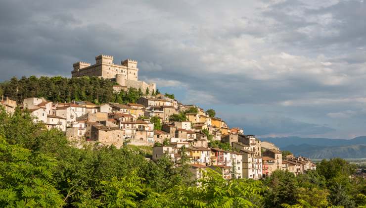 Calenda Abruzzo Castello di Celano bellezza