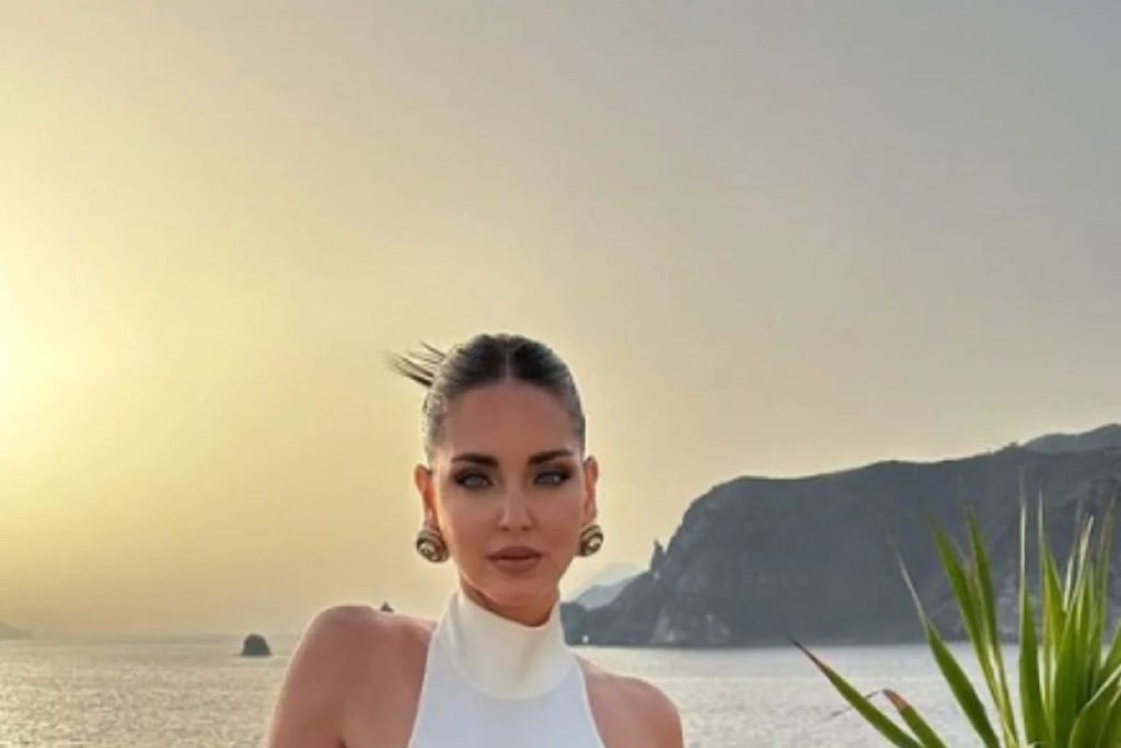 Chiara sfoggia un nuovo look