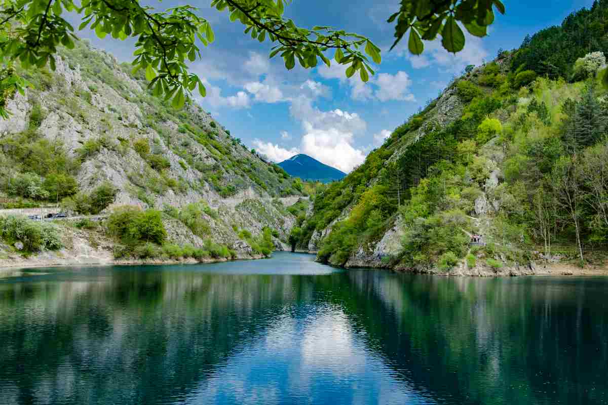 Riserva del Sagittario, uno dei luoghi dove andare in montagna in Abruzzo d'estate