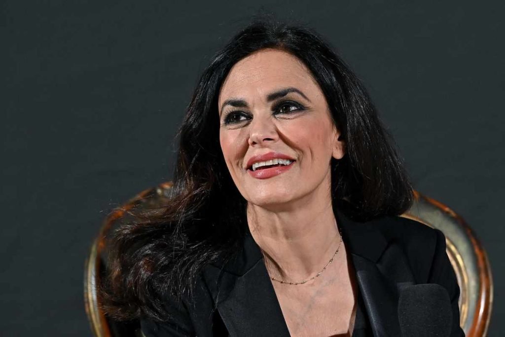 Maria Grazia Cucinotta figlia laureata somiglianza