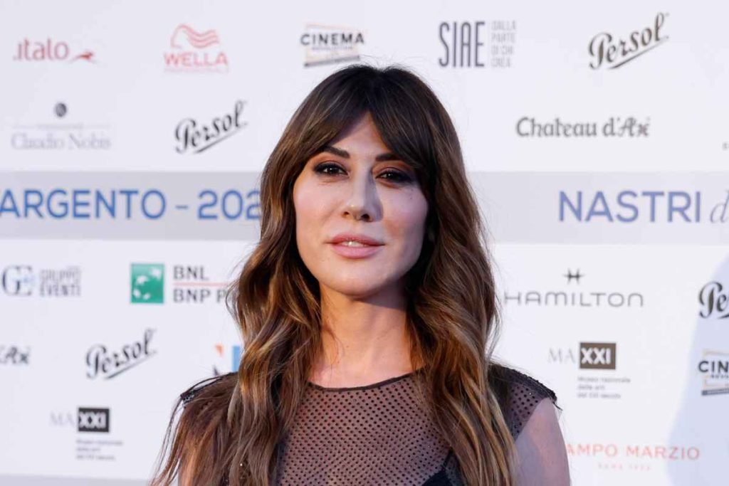 virginia raffaele vivrebbe con lui