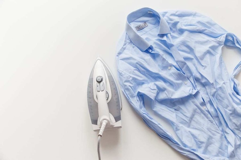 come evitare vestiti spiegazzati