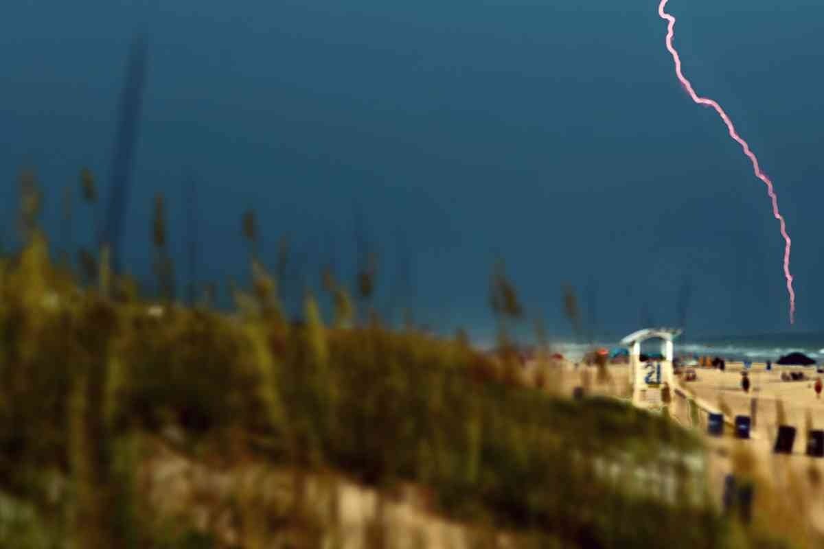 guida iss fulmini in spiaggia