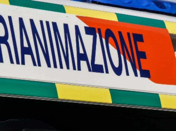 Un 76enne è morto dopo essersi ribaltato con il trattore