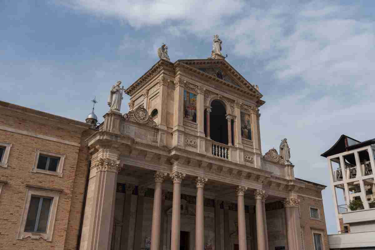 Facciata del Santuario di San Gabriele dell’Addolorata a Isola del Gran Sasso 