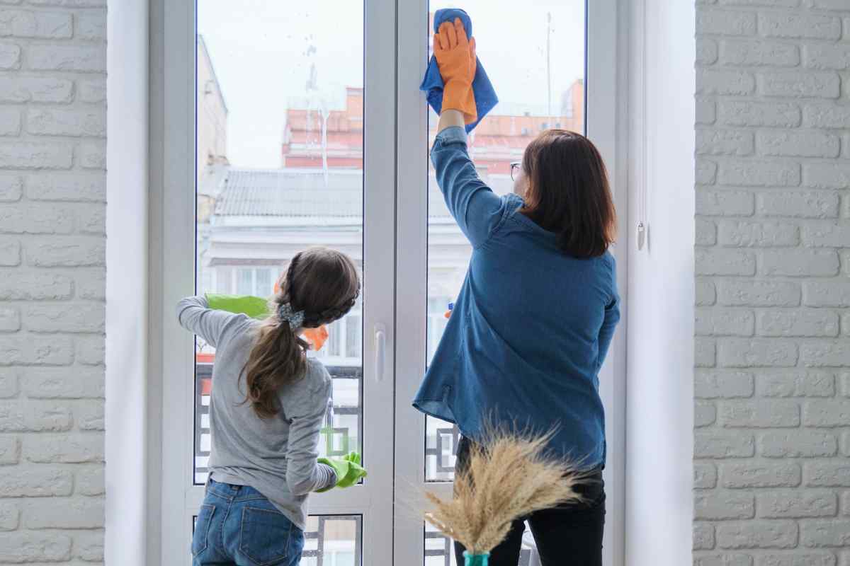 Condividere le pulizie domestiche in famiglia