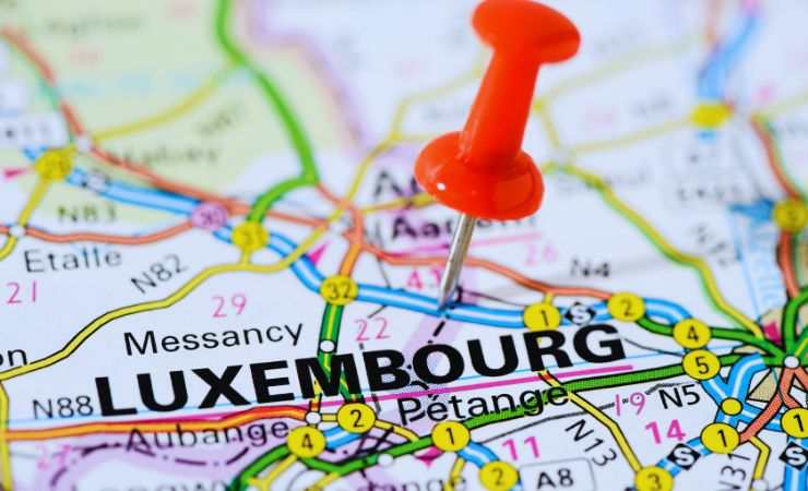 Luxembourg profits rise