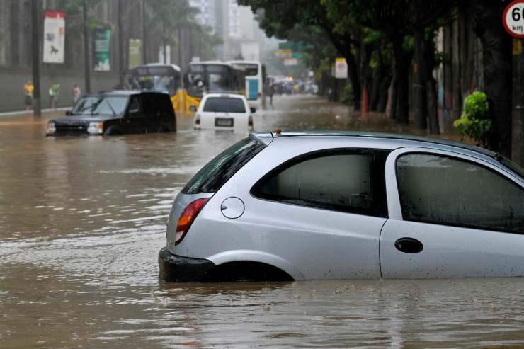 come comportarsi alluvione indicazioni