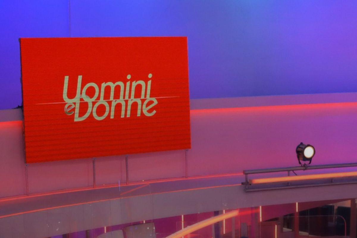 Uomini e Donne arriva la prima segnalazione