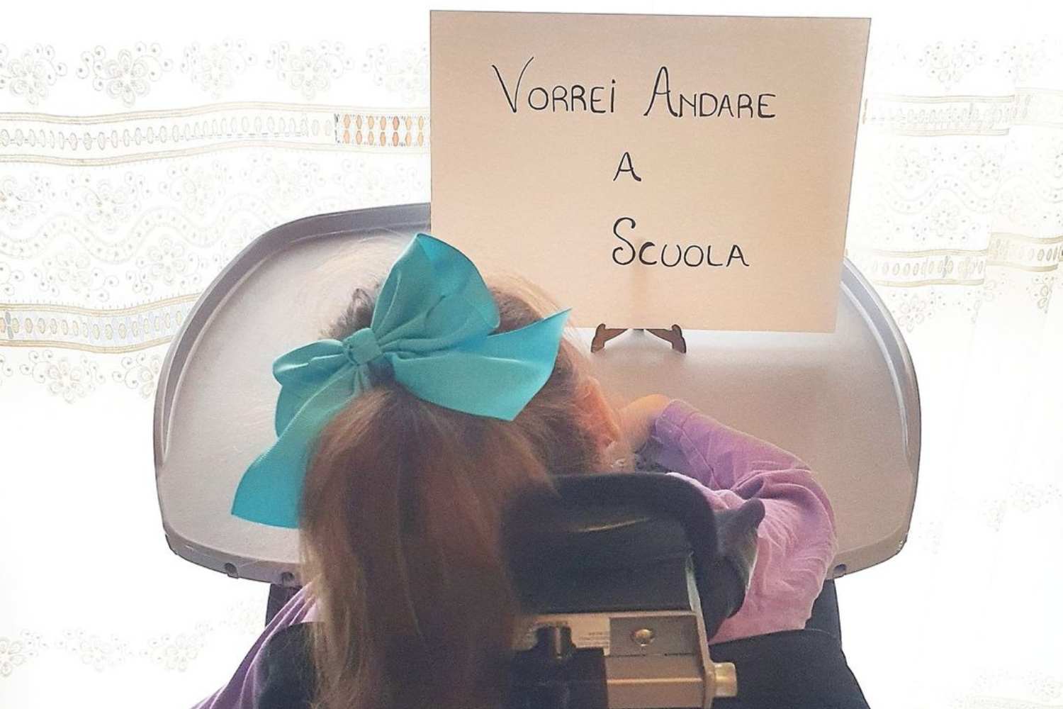 Silvia, sei anni, per lei la scuola è ancora un sogno